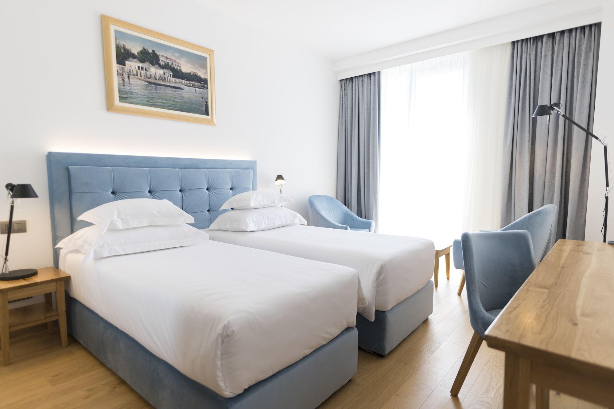 Hotel Miramare 茨里克韦尼察 外观 照片 A room at the hotel