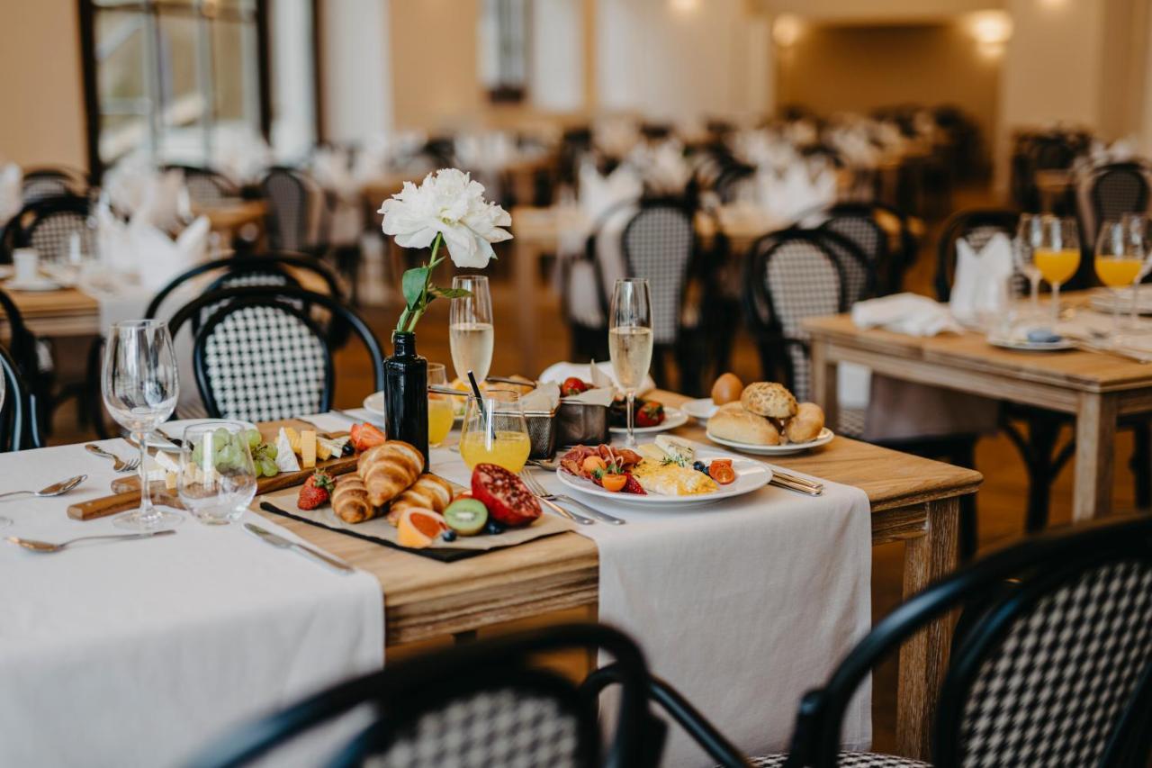 Hotel Miramare 茨里克韦尼察 外观 照片 Restaurant