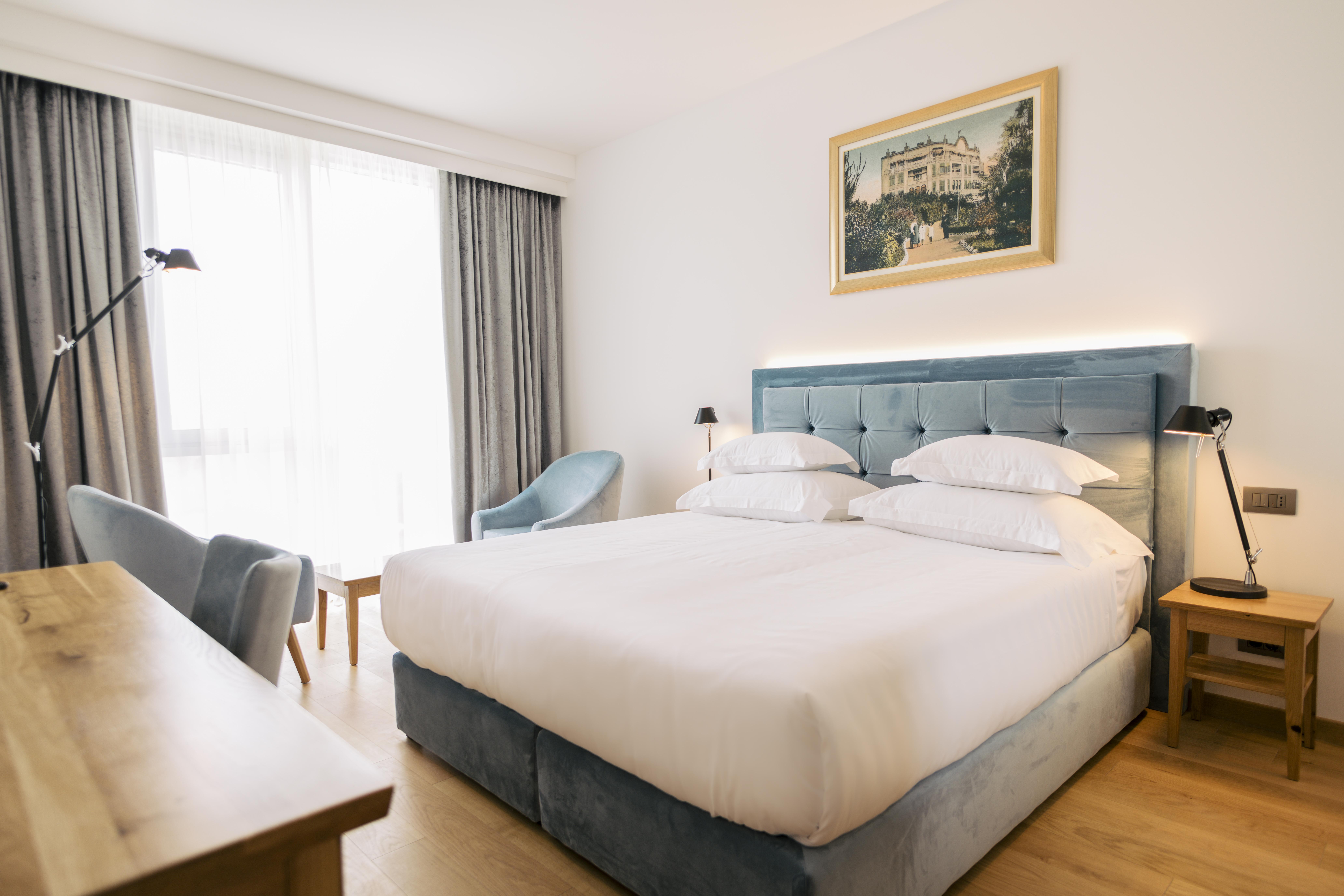 Hotel Miramare 茨里克韦尼察 外观 照片 A room at the hotel